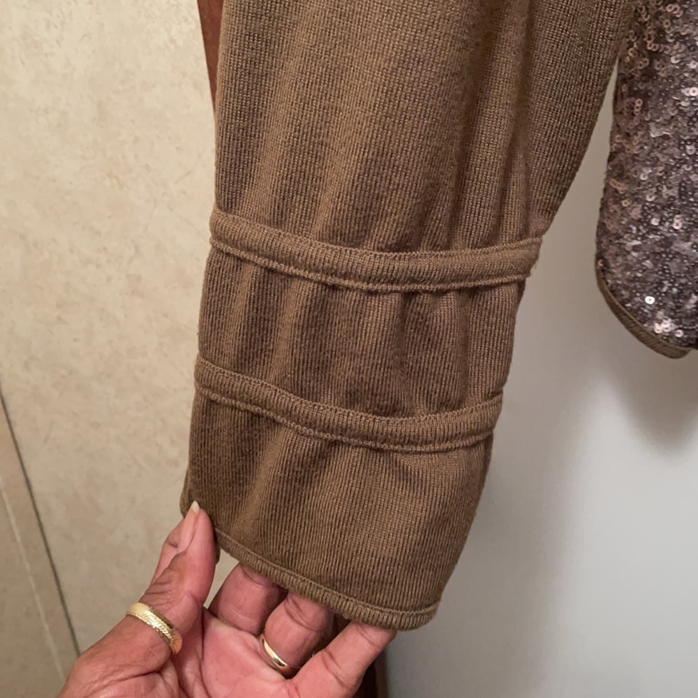 Glitter front sweater - Picture 2 of 5